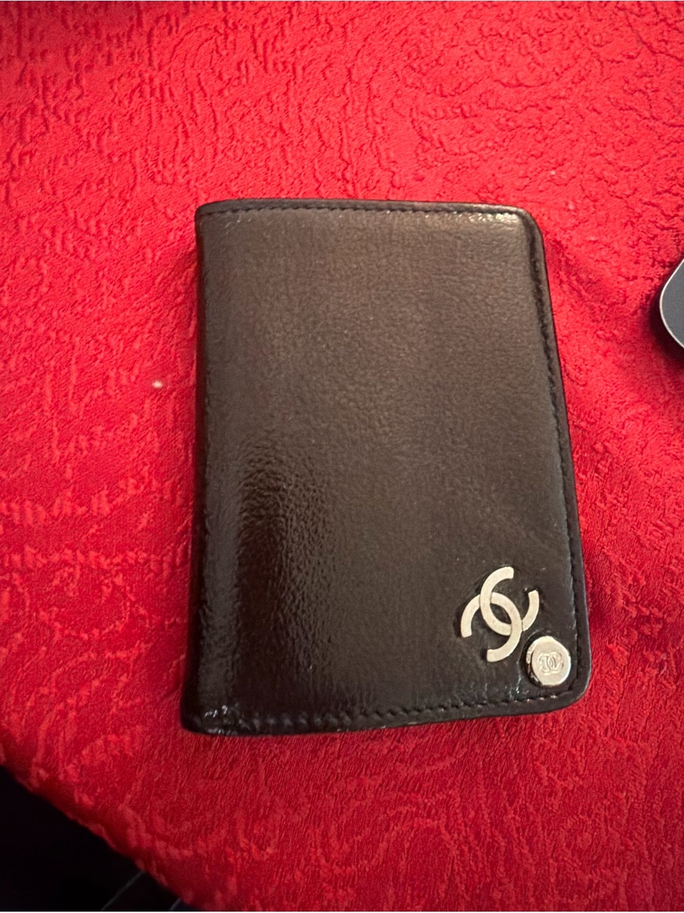 Authentic vintage CHANEL Black/brown Leather Card Holder with Silver CC Accent